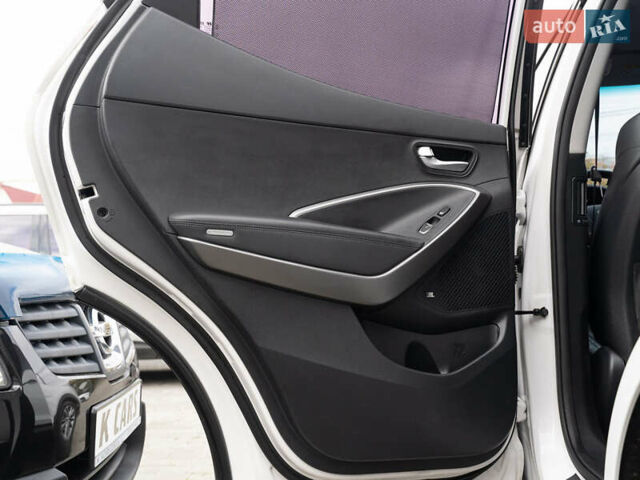 Білий Хендай Санта Фе, об'ємом двигуна 2 л та пробігом 173 тис. км за 18950 $, фото 37 на Automoto.ua