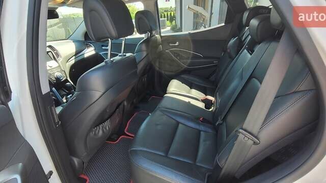 Белый Хендай Санта Фе, объемом двигателя 2.2 л и пробегом 203 тыс. км за 20600 $, фото 16 на Automoto.ua