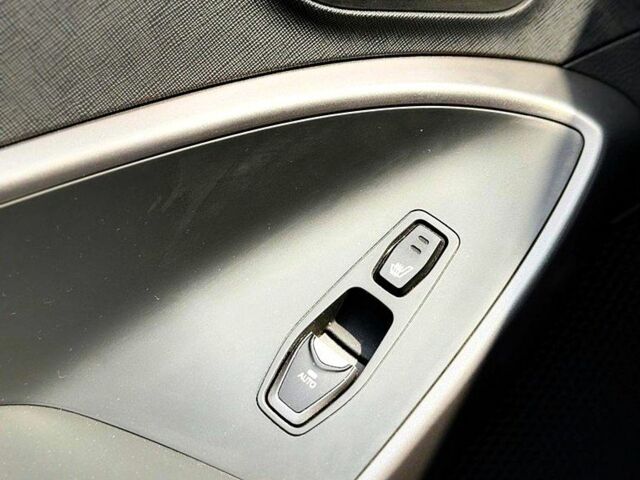 Білий Хендай Санта Фе, об'ємом двигуна 2.2 л та пробігом 100 тис. км за 21000 $, фото 6 на Automoto.ua