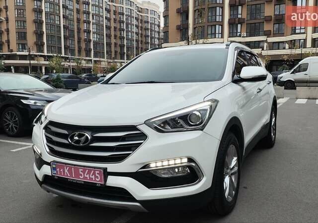 Белый Хендай Санта Фе, объемом двигателя 2 л и пробегом 179 тыс. км за 18800 $, фото 11 на Automoto.ua