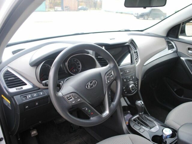 Белый Хендай Санта Фе, объемом двигателя 2.4 л и пробегом 158 тыс. км за 12900 $, фото 15 на Automoto.ua