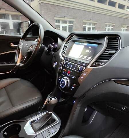 Белый Хендай Санта Фе, объемом двигателя 2 л и пробегом 179 тыс. км за 18800 $, фото 29 на Automoto.ua