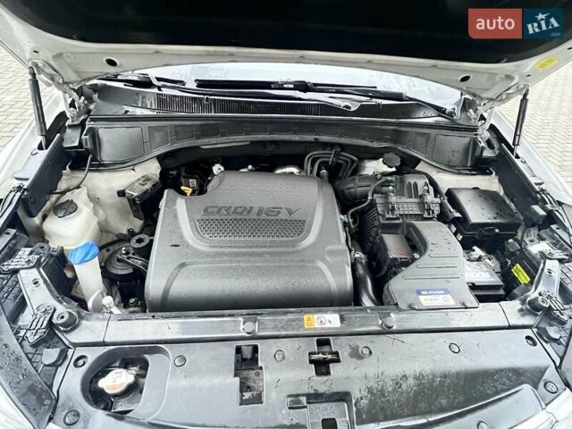 Белый Хендай Санта Фе, объемом двигателя 2 л и пробегом 276 тыс. км за 17700 $, фото 21 на Automoto.ua