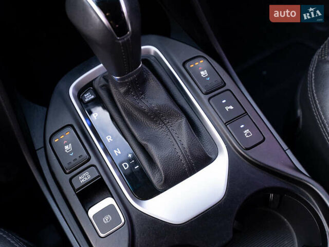 Білий Хендай Санта Фе, об'ємом двигуна 2 л та пробігом 173 тис. км за 18950 $, фото 18 на Automoto.ua