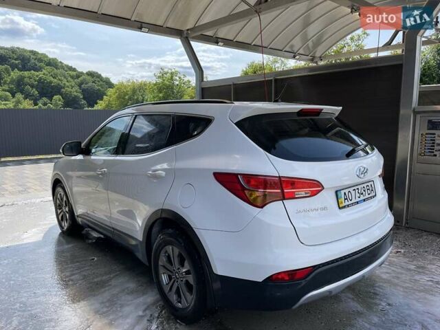 Белый Хендай Санта Фе, объемом двигателя 2.2 л и пробегом 320 тыс. км за 14000 $, фото 14 на Automoto.ua