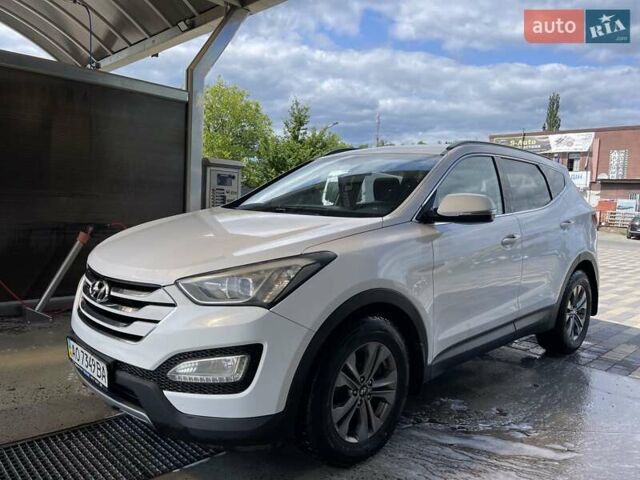 Белый Хендай Санта Фе, объемом двигателя 2.2 л и пробегом 320 тыс. км за 14000 $, фото 9 на Automoto.ua