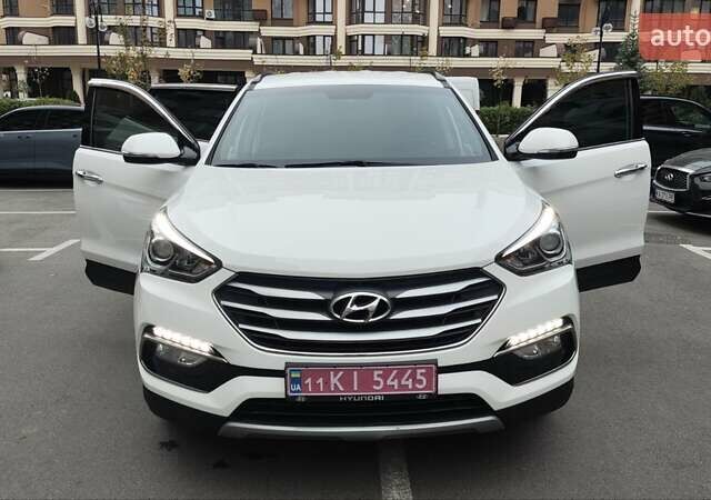 Белый Хендай Санта Фе, объемом двигателя 2 л и пробегом 179 тыс. км за 18800 $, фото 13 на Automoto.ua