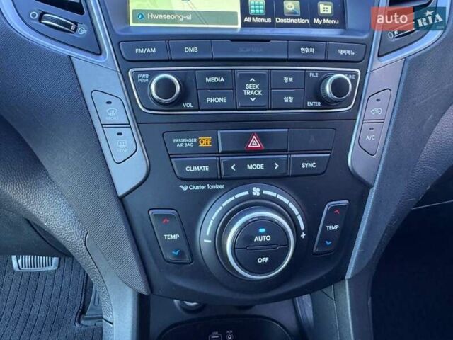 Білий Хендай Санта Фе, об'ємом двигуна 2 л та пробігом 198 тис. км за 17900 $, фото 14 на Automoto.ua