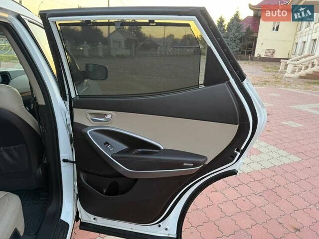 Білий Хендай Санта Фе, об'ємом двигуна 2 л та пробігом 133 тис. км за 13950 $, фото 26 на Automoto.ua