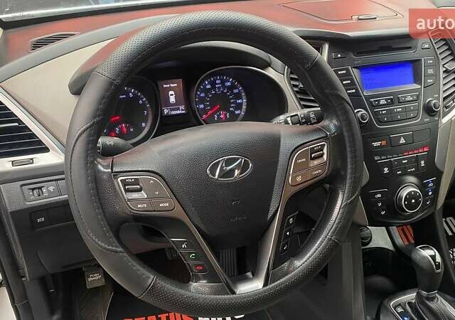 Белый Хендай Санта Фе, объемом двигателя 2.36 л и пробегом 152 тыс. км за 12500 $, фото 16 на Automoto.ua