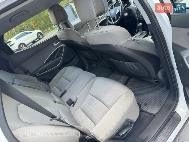 Білий Хендай Санта Фе, об'ємом двигуна 2.36 л та пробігом 177 тис. км за 13300 $, фото 93 на Automoto.ua