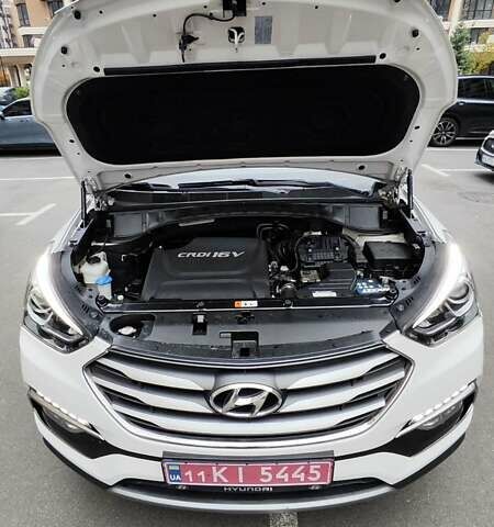 Белый Хендай Санта Фе, объемом двигателя 2 л и пробегом 179 тыс. км за 18800 $, фото 66 на Automoto.ua