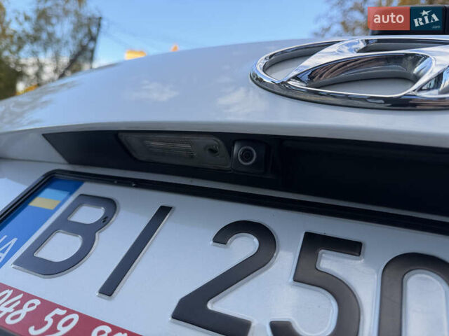 Білий Хендай Санта Фе, об'ємом двигуна 2.36 л та пробігом 177 тис. км за 13300 $, фото 91 на Automoto.ua