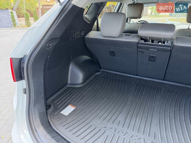 Білий Хендай Санта Фе, об'ємом двигуна 2.36 л та пробігом 177 тис. км за 13300 $, фото 89 на Automoto.ua