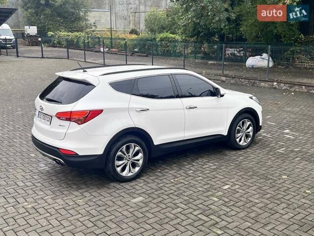 Белый Хендай Санта Фе, объемом двигателя 2 л и пробегом 276 тыс. км за 17700 $, фото 2 на Automoto.ua