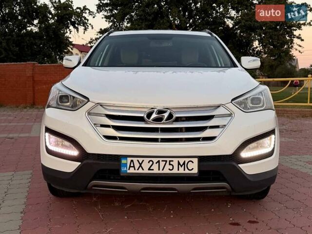 Білий Хендай Санта Фе, об'ємом двигуна 2 л та пробігом 133 тис. км за 13950 $, фото 15 на Automoto.ua
