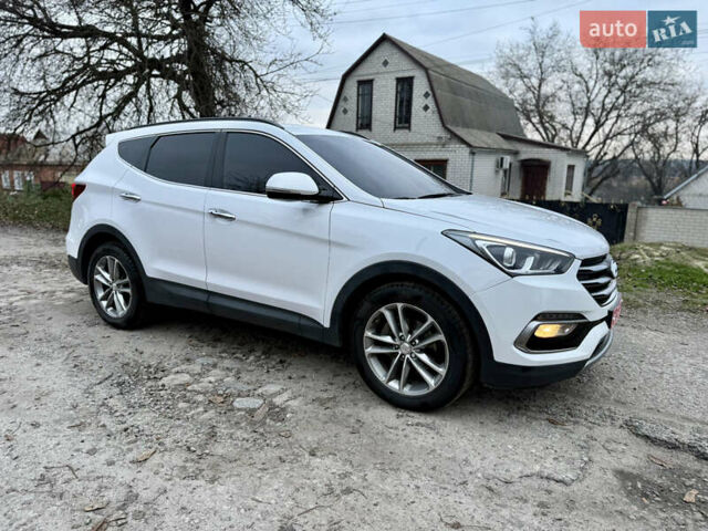 Белый Хендай Санта Фе, объемом двигателя 2 л и пробегом 210 тыс. км за 17500 $, фото 11 на Automoto.ua