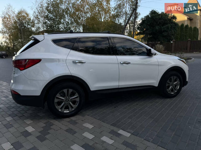 Білий Хендай Санта Фе, об'ємом двигуна 2.36 л та пробігом 177 тис. км за 13300 $, фото 39 на Automoto.ua