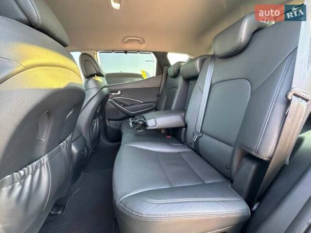 Білий Хендай Санта Фе, об'ємом двигуна 2 л та пробігом 218 тис. км за 17800 $, фото 19 на Automoto.ua