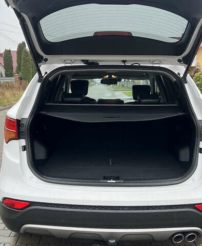 Белый Хендай Санта Фе, объемом двигателя 2.2 л и пробегом 226 тыс. км за 18999 $, фото 8 на Automoto.ua