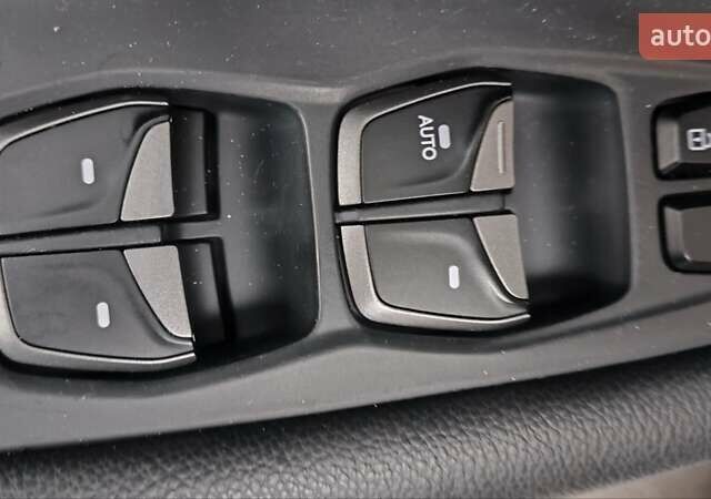 Белый Хендай Санта Фе, объемом двигателя 2 л и пробегом 179 тыс. км за 18800 $, фото 50 на Automoto.ua