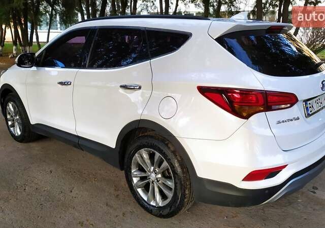 Белый Хендай Санта Фе, объемом двигателя 2 л и пробегом 215 тыс. км за 19000 $, фото 9 на Automoto.ua