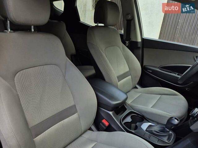 Белый Хендай Санта Фе, объемом двигателя 2.4 л и пробегом 110 тыс. км за 14950 $, фото 13 на Automoto.ua