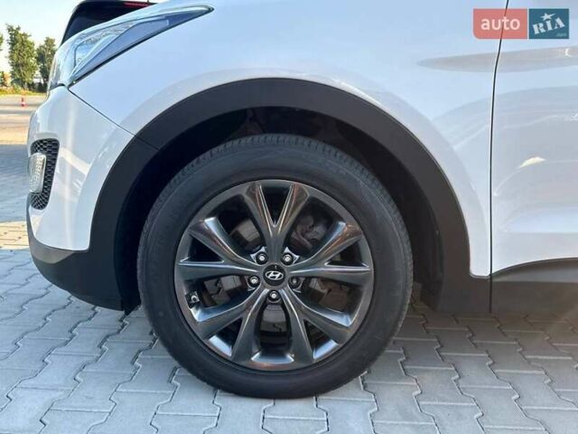 Білий Хендай Санта Фе, об'ємом двигуна 2 л та пробігом 218 тис. км за 17800 $, фото 7 на Automoto.ua