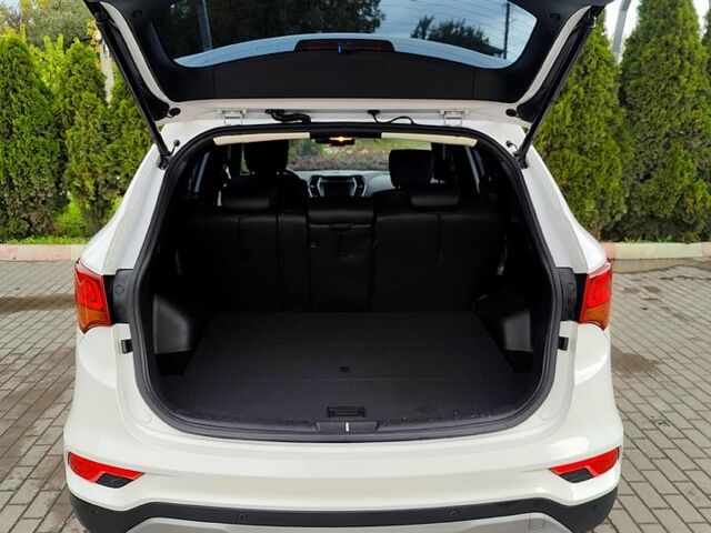 Хендай Санта Фе 2015 в Виннице на Automoto.ua Белый Хендай Санта Фе, объемом двигателя 2 л и пробегом 99 тыс. км за 22300 $, фото 8 на Automoto.ua