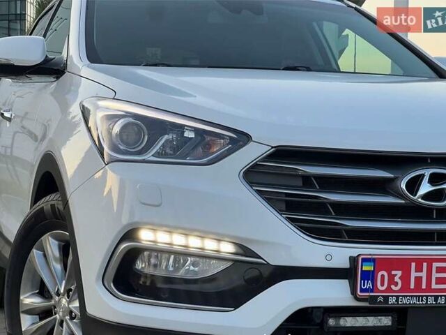 Белый Хендай Санта Фе, объемом двигателя 2.2 л и пробегом 270 тыс. км за 19700 $, фото 5 на Automoto.ua