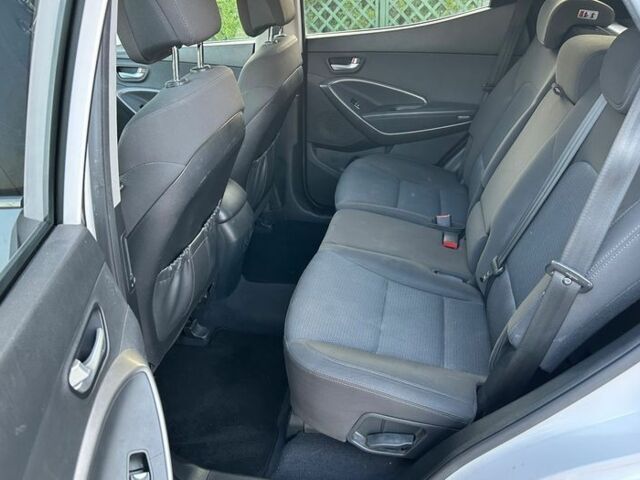 Белый Хендай Санта Фе, объемом двигателя 2 л и пробегом 190 тыс. км за 8300 $, фото 15 на Automoto.ua