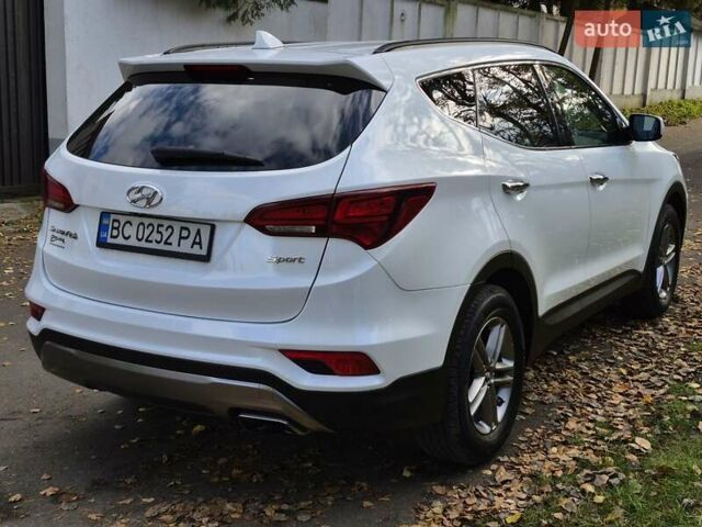 Белый Хендай Санта Фе, объемом двигателя 2.4 л и пробегом 110 тыс. км за 14950 $, фото 5 на Automoto.ua