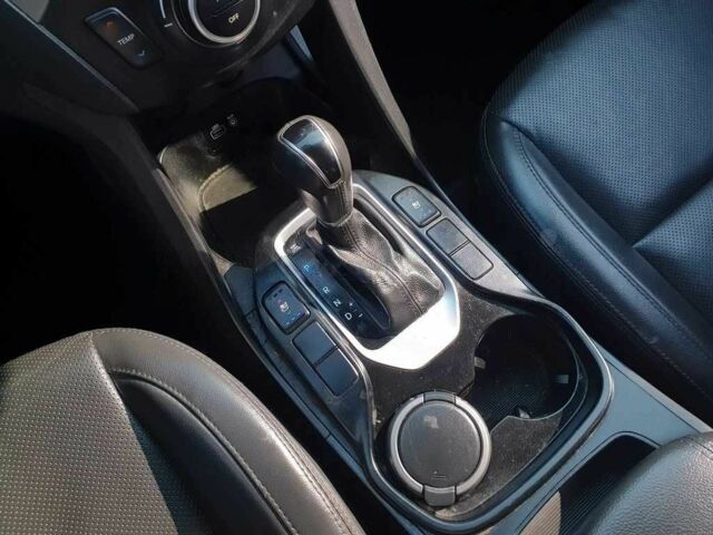 Белый Хендай Санта Фе, объемом двигателя 2.2 л и пробегом 41 тыс. км за 17506 $, фото 16 на Automoto.ua