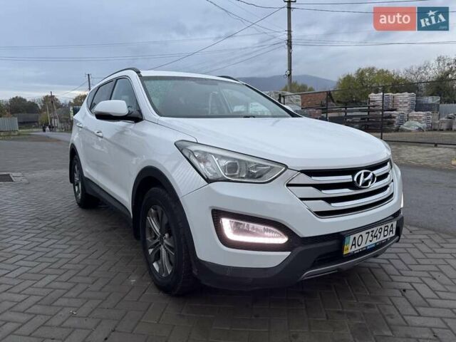Белый Хендай Санта Фе, объемом двигателя 2.2 л и пробегом 320 тыс. км за 14000 $, фото 23 на Automoto.ua