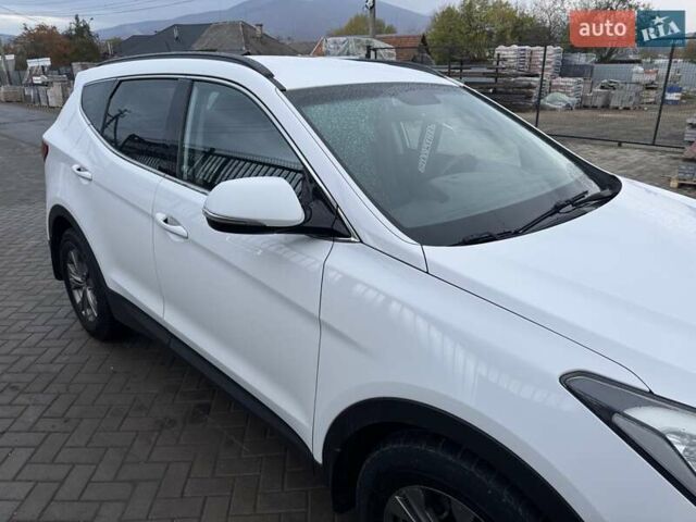 Белый Хендай Санта Фе, объемом двигателя 2.2 л и пробегом 320 тыс. км за 14000 $, фото 16 на Automoto.ua