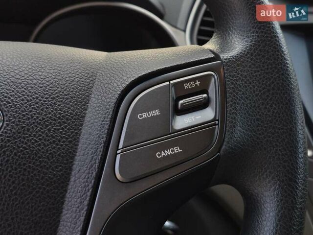 Белый Хендай Санта Фе, объемом двигателя 2.4 л и пробегом 110 тыс. км за 14950 $, фото 29 на Automoto.ua