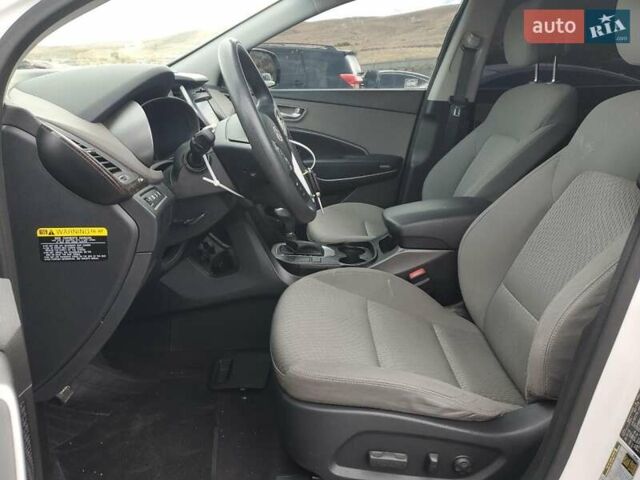 Белый Хендай Санта Фе, объемом двигателя 0 л и пробегом 164 тыс. км за 2700 $, фото 5 на Automoto.ua