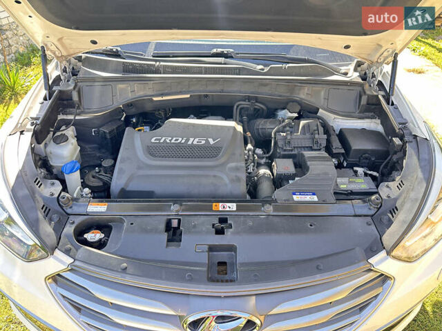 Белый Хендай Санта Фе, объемом двигателя 2.2 л и пробегом 158 тыс. км за 23600 $, фото 69 на Automoto.ua