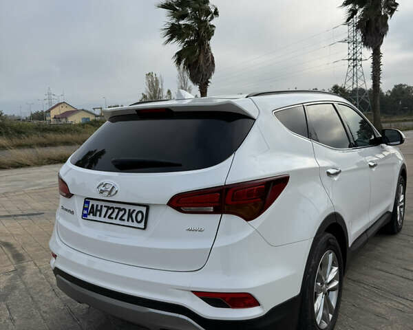 Белый Хендай Санта Фе, объемом двигателя 2.36 л и пробегом 110 тыс. км за 18000 $, фото 2 на Automoto.ua