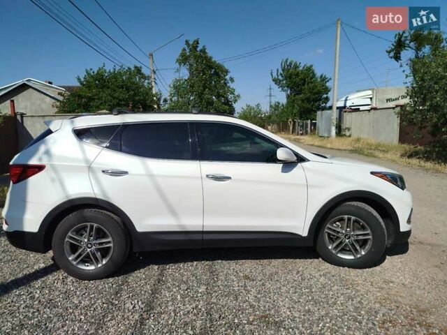 Белый Хендай Санта Фе, объемом двигателя 2.4 л и пробегом 94 тыс. км за 16500 $, фото 3 на Automoto.ua