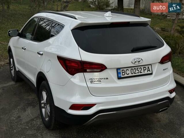 Белый Хендай Санта Фе, объемом двигателя 2.4 л и пробегом 110 тыс. км за 14750 $, фото 13 на Automoto.ua