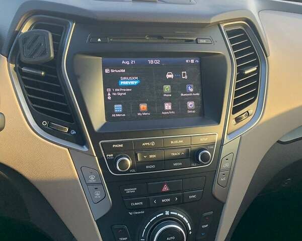 Белый Хендай Санта Фе, объемом двигателя 2.4 л и пробегом 78 тыс. км за 17500 $, фото 18 на Automoto.ua