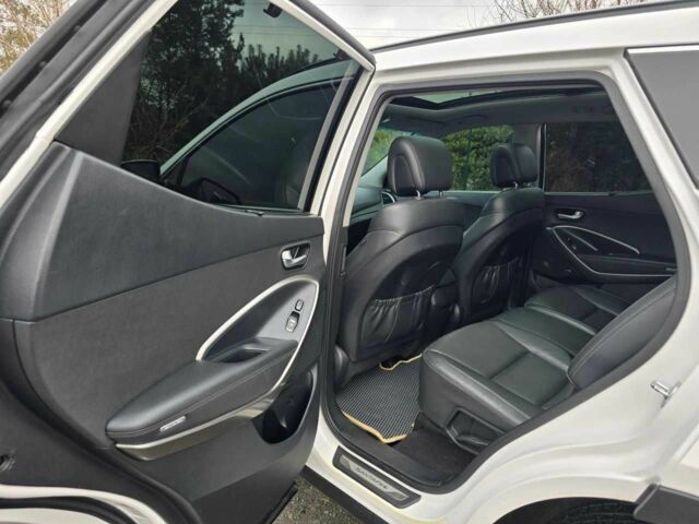 Белый Хендай Санта Фе, объемом двигателя 2.2 л и пробегом 113 тыс. км за 20699 $, фото 19 на Automoto.ua