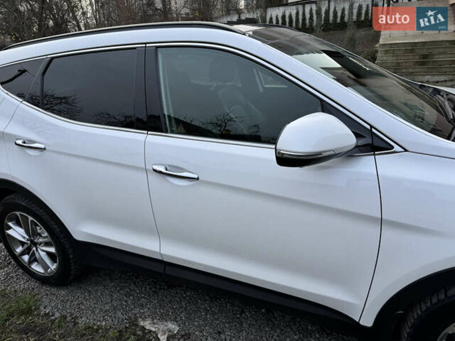 Белый Хендай Санта Фе, объемом двигателя 2.2 л и пробегом 168 тыс. км за 23300 $, фото 6 на Automoto.ua