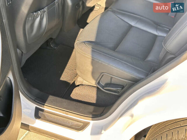 Белый Хендай Санта Фе, объемом двигателя 2.2 л и пробегом 157 тыс. км за 23650 $, фото 41 на Automoto.ua