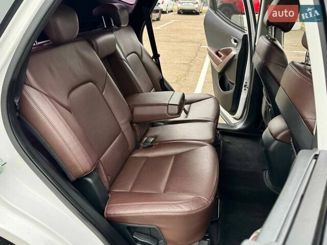 Белый Хендай Санта Фе, объемом двигателя 2.2 л и пробегом 211 тыс. км за 21990 $, фото 27 на Automoto.ua