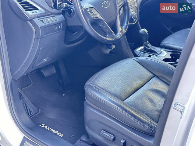 Белый Хендай Санта Фе, объемом двигателя 2.2 л и пробегом 158 тыс. км за 23600 $, фото 50 на Automoto.ua