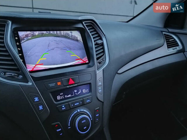 Білий Хендай Санта Фе, об'ємом двигуна 2 л та пробігом 189 тис. км за 18888 $, фото 22 на Automoto.ua