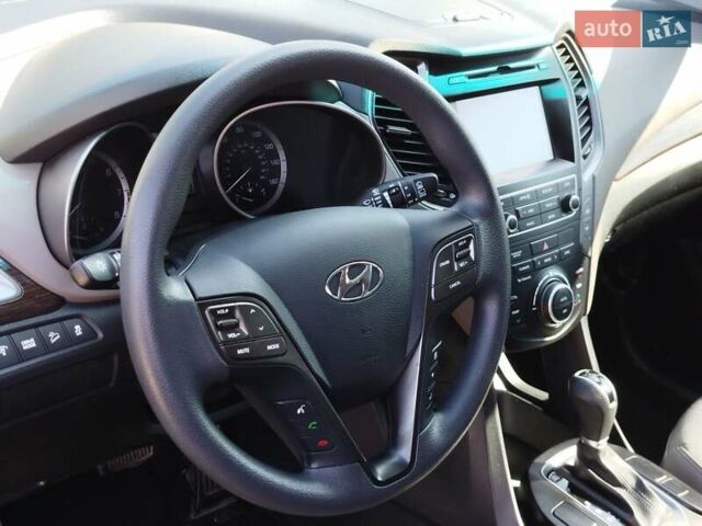 Белый Хендай Санта Фе, объемом двигателя 2.4 л и пробегом 94 тыс. км за 16500 $, фото 16 на Automoto.ua