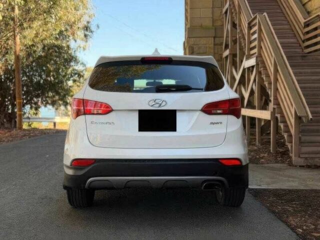 Белый Хендай Санта Фе, объемом двигателя 2.4 л и пробегом 109 тыс. км за 9300 $, фото 5 на Automoto.ua